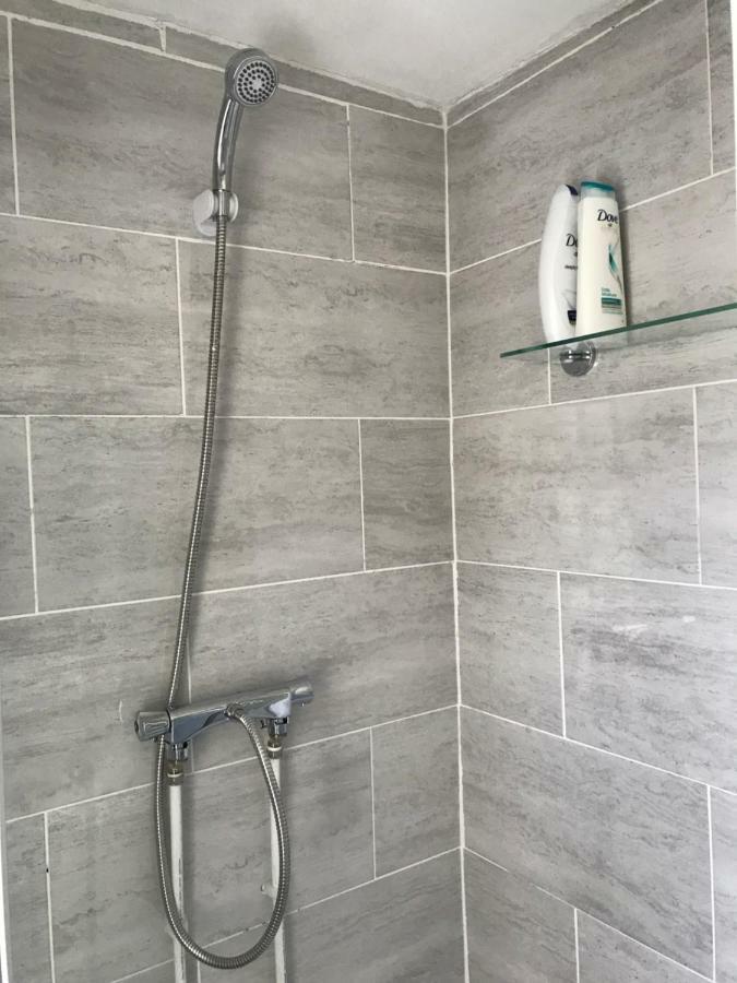 Studio Apartment Рейнъм Екстериор снимка